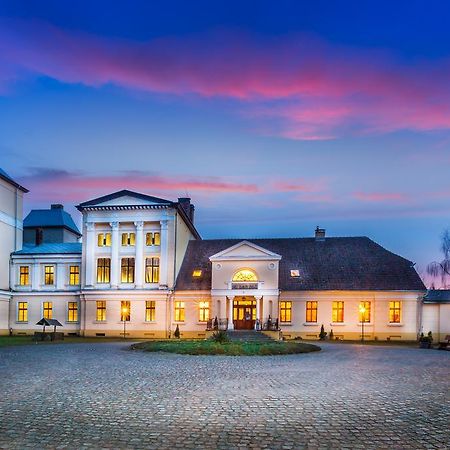 Palac Jablonowo Panzió Ujście Kültér fotó