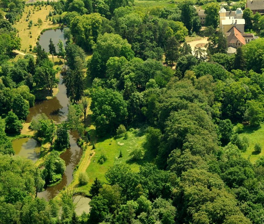 Palac Jablonowo Panzió Ujście Kültér fotó